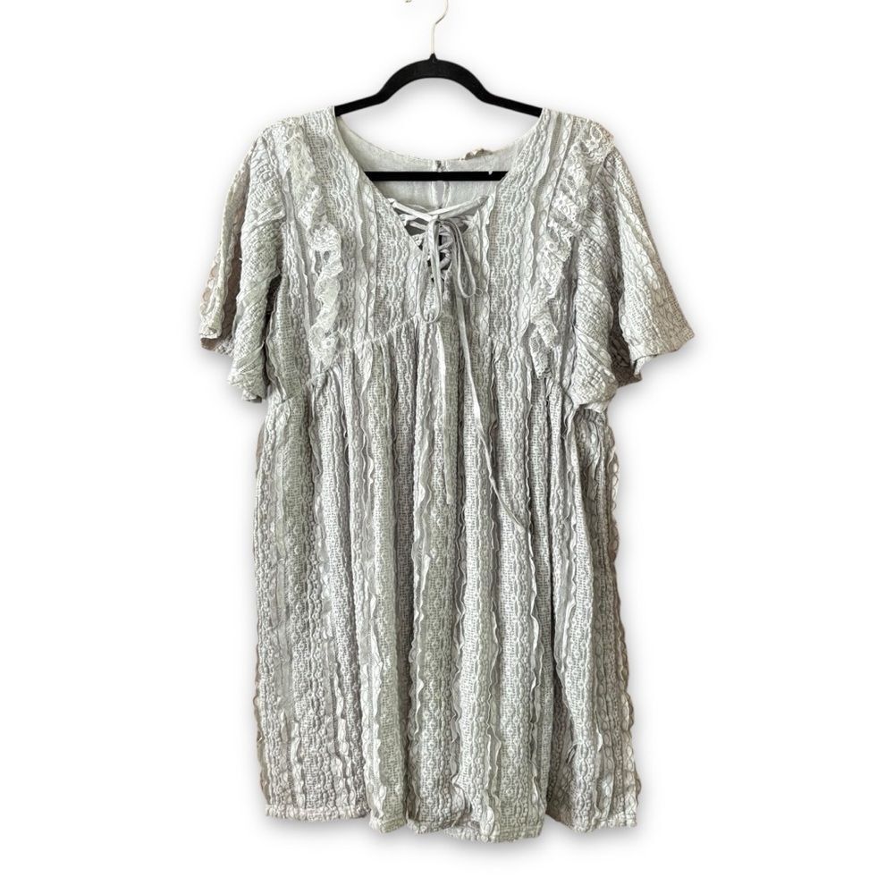 POL Gray Textured Lace Short Sleeve Mini Dress Lace Up NWOT Size Small Fairy
